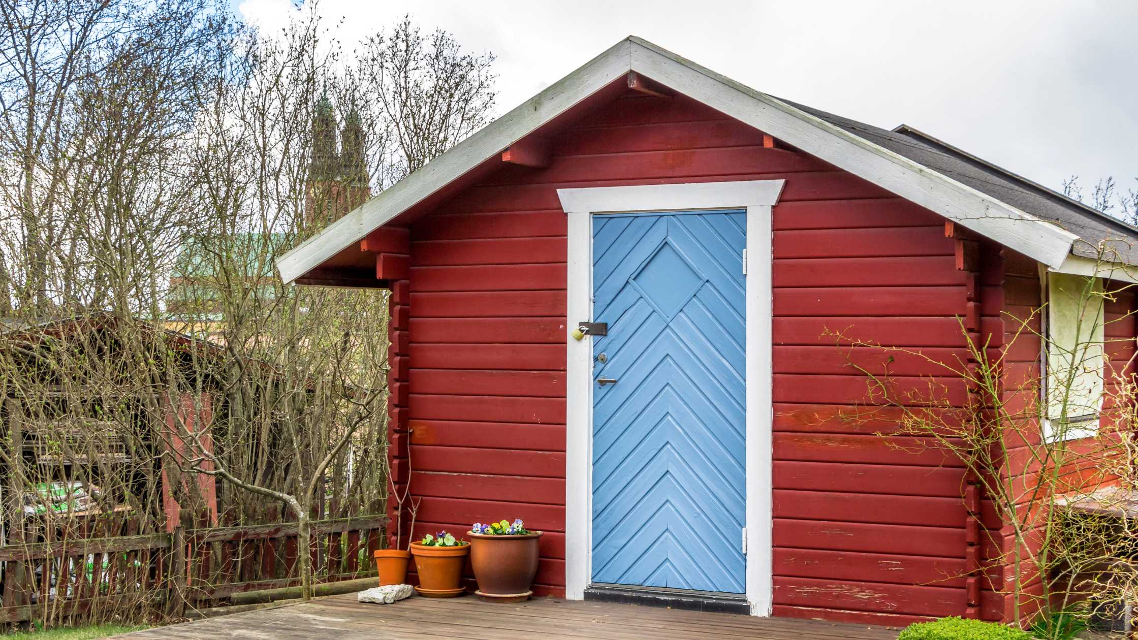 Garden house colour examples Garden house colours in scandinavian style